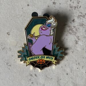 Disney Villains Mysterious Monuments Ursula Pin LE 5000